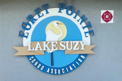 Condo in Lake Suzy, Florida, 2 bedrooms № 2167043 - photo 2