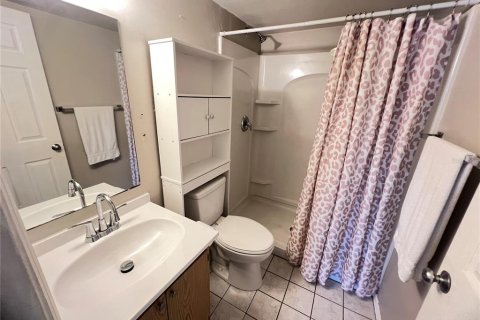 Condo in Lake Suzy, Florida, 2 bedrooms № 2167043 - photo 21