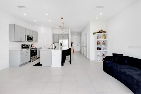 Adosado en venta en Wesley Chapel, Florida, 3 dormitorios, 127.55 m2 № 2278086 - foto 12