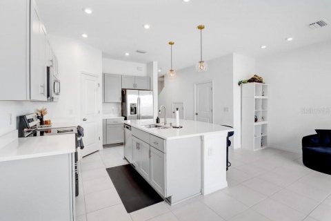 Adosado en venta en Wesley Chapel, Florida, 3 dormitorios, 127.55 m2 № 2278086 - foto 7