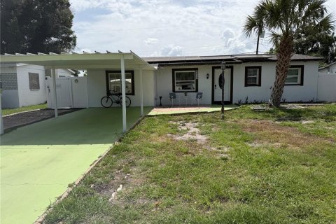 Villa ou maison à Tampa, Floride 5 chambres, 164.44 m2 № 2226014
