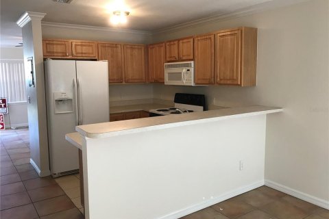 Adosado en venta en Kissimmee, Florida, 2 dormitorios, 104.05 m2 № 2201544 - foto 8