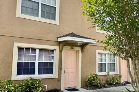 Adosado en venta en Kissimmee, Florida, 2 dormitorios, 104.05 m2 № 2201544 - foto 2