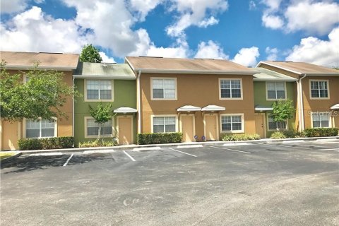 Adosado en venta en Kissimmee, Florida, 2 dormitorios, 104.05 m2 № 2201544 - foto 4