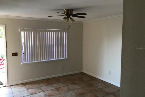 Adosado en venta en Kissimmee, Florida, 2 dormitorios, 104.05 m2 № 2201544 - foto 5