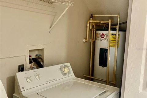 Adosado en venta en Kissimmee, Florida, 2 dormitorios, 104.05 m2 № 2201544 - foto 12
