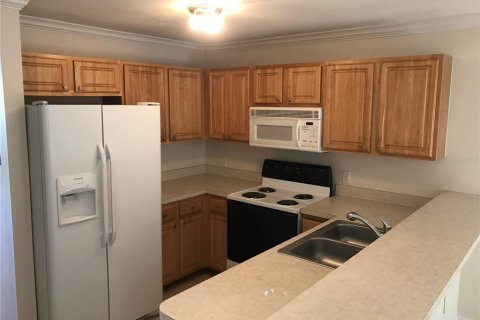 Adosado en venta en Kissimmee, Florida, 2 dormitorios, 104.05 m2 № 2201544 - foto 7