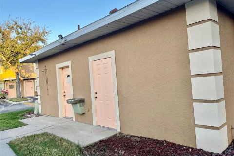 Adosado en venta en Kissimmee, Florida, 2 dormitorios, 104.05 m2 № 2201544 - foto 21