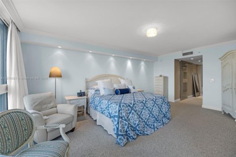 Condo in Key Biscayne, Florida, 3 bedrooms  № 1669478 - photo 20