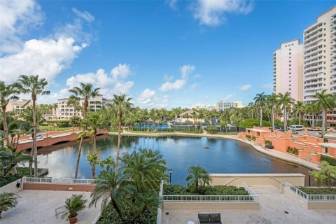 Condo in Key Biscayne, Florida, 3 bedrooms  № 1669478 - photo 7