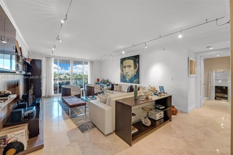 Condo in Key Biscayne, Florida, 3 bedrooms  № 1669478 - photo 4