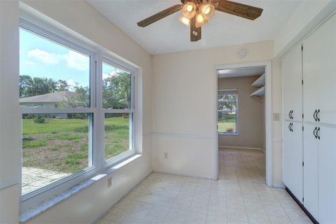 Villa ou maison à vendre à Palm Harbor, Floride: 3 chambres, 176.14 m2 № 1744443 - photo 14