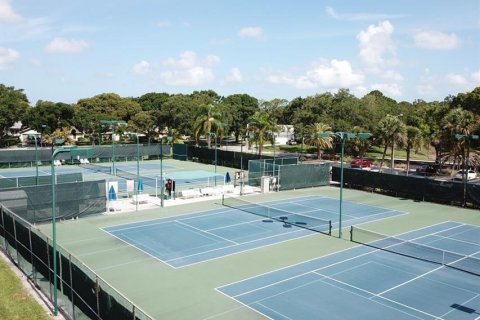 Villa ou maison à vendre à Palm Harbor, Floride: 3 chambres, 176.14 m2 № 1744443 - photo 30