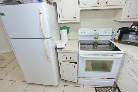 Copropriété à vendre à Pompano Beach, Floride: 2 chambres, 92.9 m2 № 2146937 - photo 17