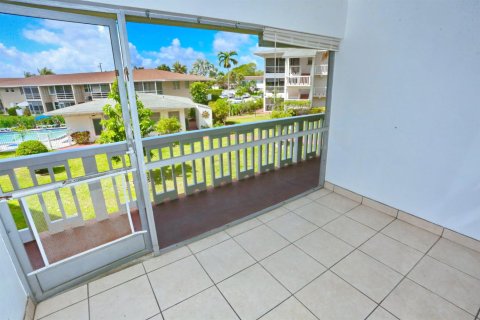 Copropriété à vendre à Pompano Beach, Floride: 2 chambres, 92.9 m2 № 2146937 - photo 15
