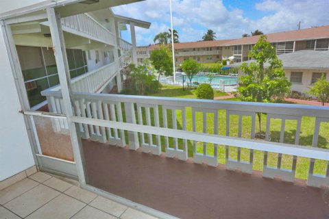Copropriété à vendre à Pompano Beach, Floride: 2 chambres, 92.9 m2 № 2146937 - photo 14