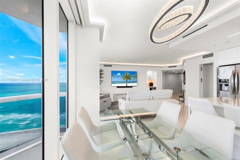 Купить кондоминиум в Майами-Бич, Флорида 2 спальни, 128.21м2, № 1981754 - фото 4