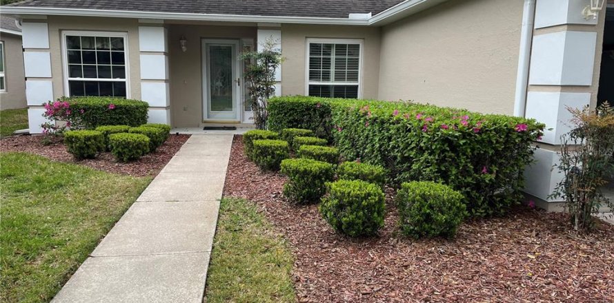 Villa ou maison à Clermont, Floride 2 chambres, 124.3 m2 № 1547630