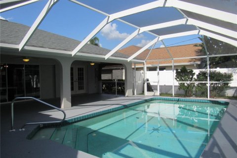 Villa ou maison à vendre à Port Charlotte, Floride: 3 chambres, 199.28 m2 № 1911084 - photo 28