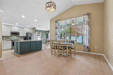 Villa ou maison à vendre à Holiday, Floride: 4 chambres, 187.85 m2 № 2398338 - photo 5