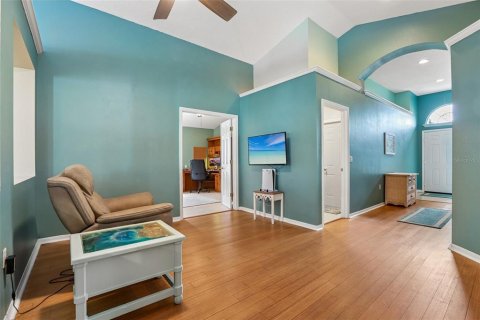 Villa ou maison à vendre à Holiday, Floride: 4 chambres, 187.85 m2 № 2398338 - photo 2