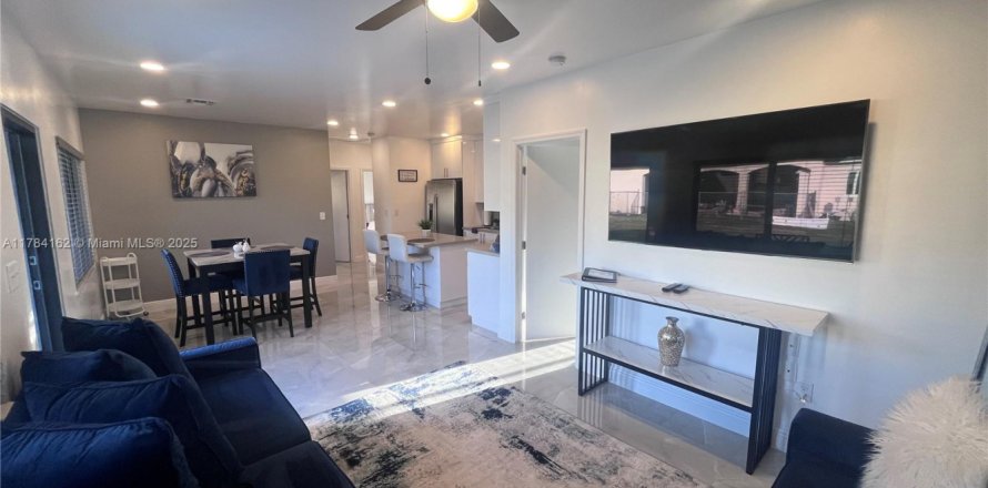 Condo à Miami, Floride, 3 chambres № 1700586