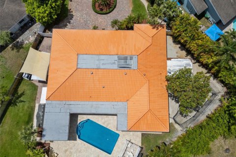 Villa ou maison à vendre à Weston, Floride: 4 chambres, 311.41 m2 № 2190367 - photo 28