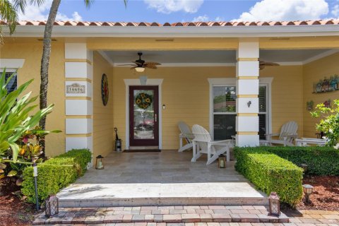 Villa ou maison à vendre à Weston, Floride: 4 chambres, 311.41 m2 № 2190367 - photo 4