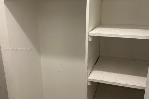 Купить кондоминиум в Норт-Майами-Бич, Флорида 1 спальня, 67.54м2, № 2047781 - фото 8