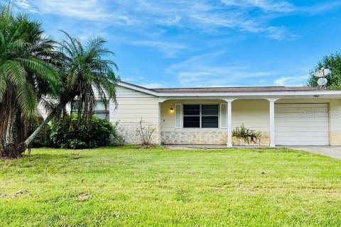 House in New Port Richey, Florida 3 bedrooms, 107.58 sq.m. № 2092549 - photo 14