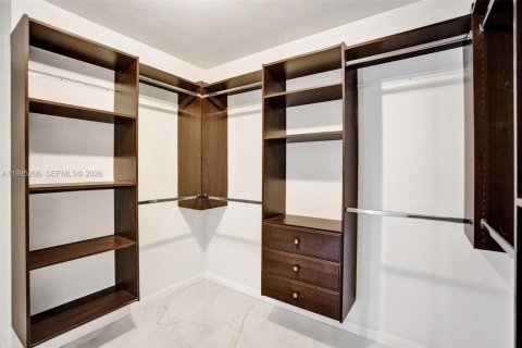 Copropriété à vendre à Hallandale Beach, Floride: 2 chambres, 104.98 m2 № 2063757 - photo 7