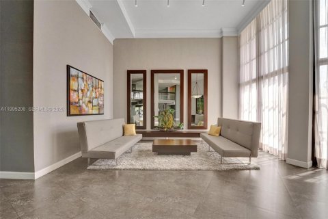 Copropriété à vendre à Hallandale Beach, Floride: 2 chambres, 104.98 m2 № 2063757 - photo 27