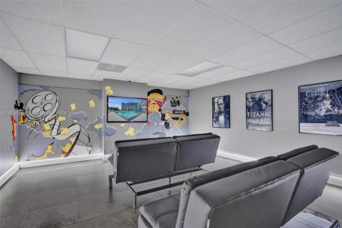 Copropriété à vendre à Hallandale Beach, Floride: 2 chambres, 104.98 m2 № 2063757 - photo 22