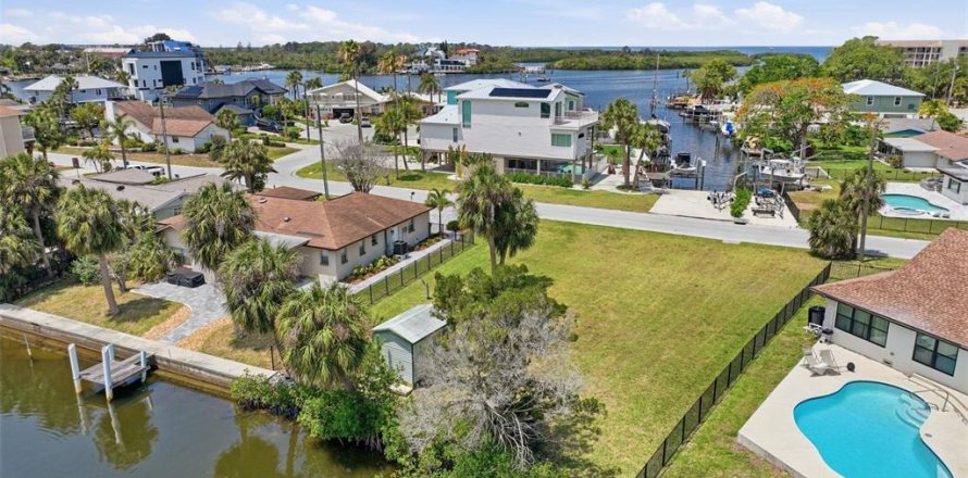 Land in Port Richey, Florida № 2206786