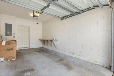 Condo in Sanford, Florida, 3 bedrooms  № 2215544 - photo 22