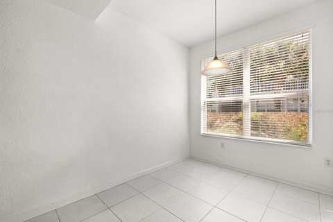 Condo in Sanford, Florida, 3 bedrooms  № 2215544 - photo 18