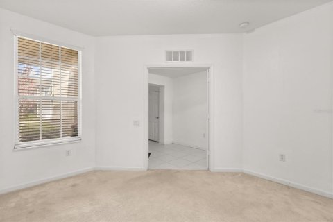 Condo in Sanford, Florida, 3 bedrooms  № 2215544 - photo 13