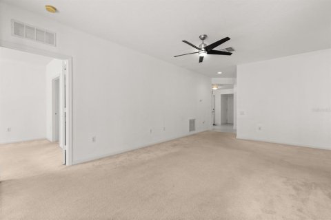 Condo in Sanford, Florida, 3 bedrooms  № 2215544 - photo 17