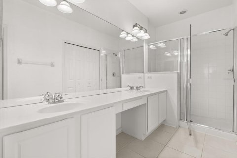 Condo in Sanford, Florida, 3 bedrooms  № 2215544 - photo 10
