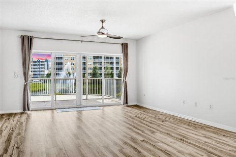 Copropriété à vendre à Largo, Floride: 3 chambres, 170.57 m2 № 2284989 - photo 14