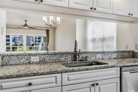 Copropriété à vendre à Largo, Floride: 3 chambres, 170.57 m2 № 2284989 - photo 18