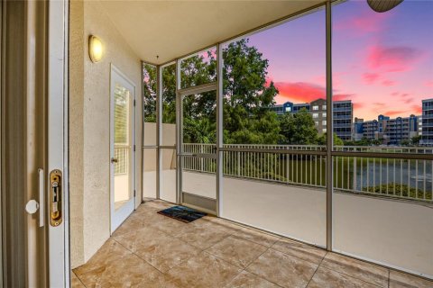 Copropriété à vendre à Largo, Floride: 3 chambres, 170.57 m2 № 2284989 - photo 23