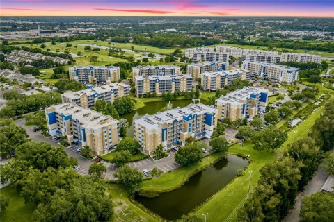 Copropriété à vendre à Largo, Floride: 3 chambres, 170.57 m2 № 2284989 - photo 7