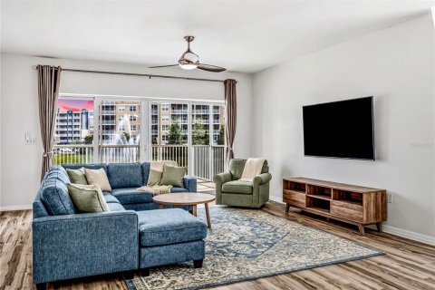 Copropriété à vendre à Largo, Floride: 3 chambres, 170.57 m2 № 2284989 - photo 12