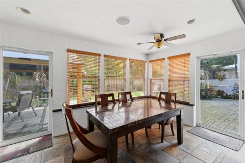 Casa en venta en Sarasota, Florida, 4 dormitorios, 278.89 m2 № 2383542 - foto 23