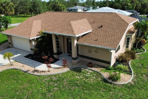 Villa ou maison à North Port, Floride 3 chambres, 182 m2 № 2361507