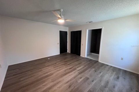 Villa ou maison à louer à Sarasota, Floride: 3 chambres, 123.75 m2 № 2116337 - photo 6