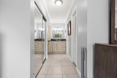 Купить кондоминиум в Бойнтон-Бич, Флорида 6 комнат, 143.91м2, № 2083849 - фото 22