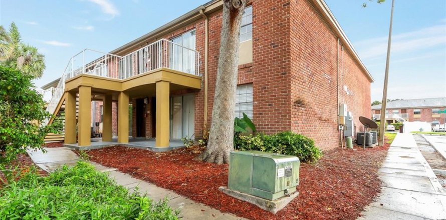 Condominio en Maitland, Florida, 1 dormitorio № 1773895