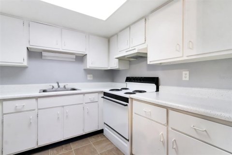 Condominio en venta en Maitland, Florida, 1 dormitorio, 70.51 m2 № 1773895 - foto 11